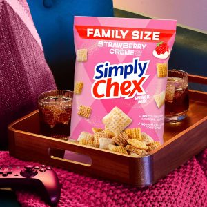 Simply Chex Strawberry Cr??me Flavored Snack Mix. Family Size. 13.5 oz
